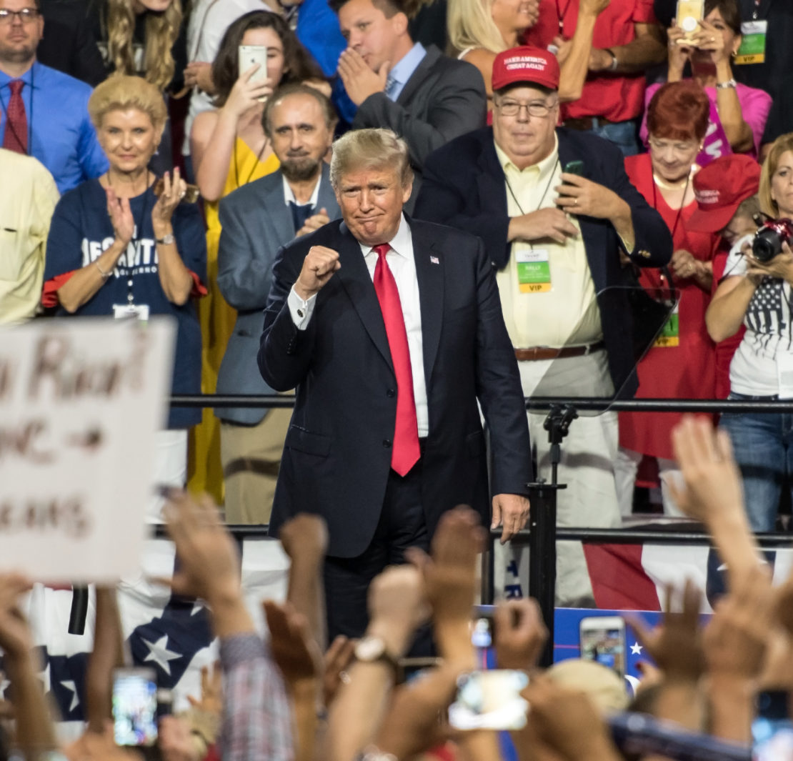 Donald Trump tijdens een verkiezings bijeenkomst in Florida