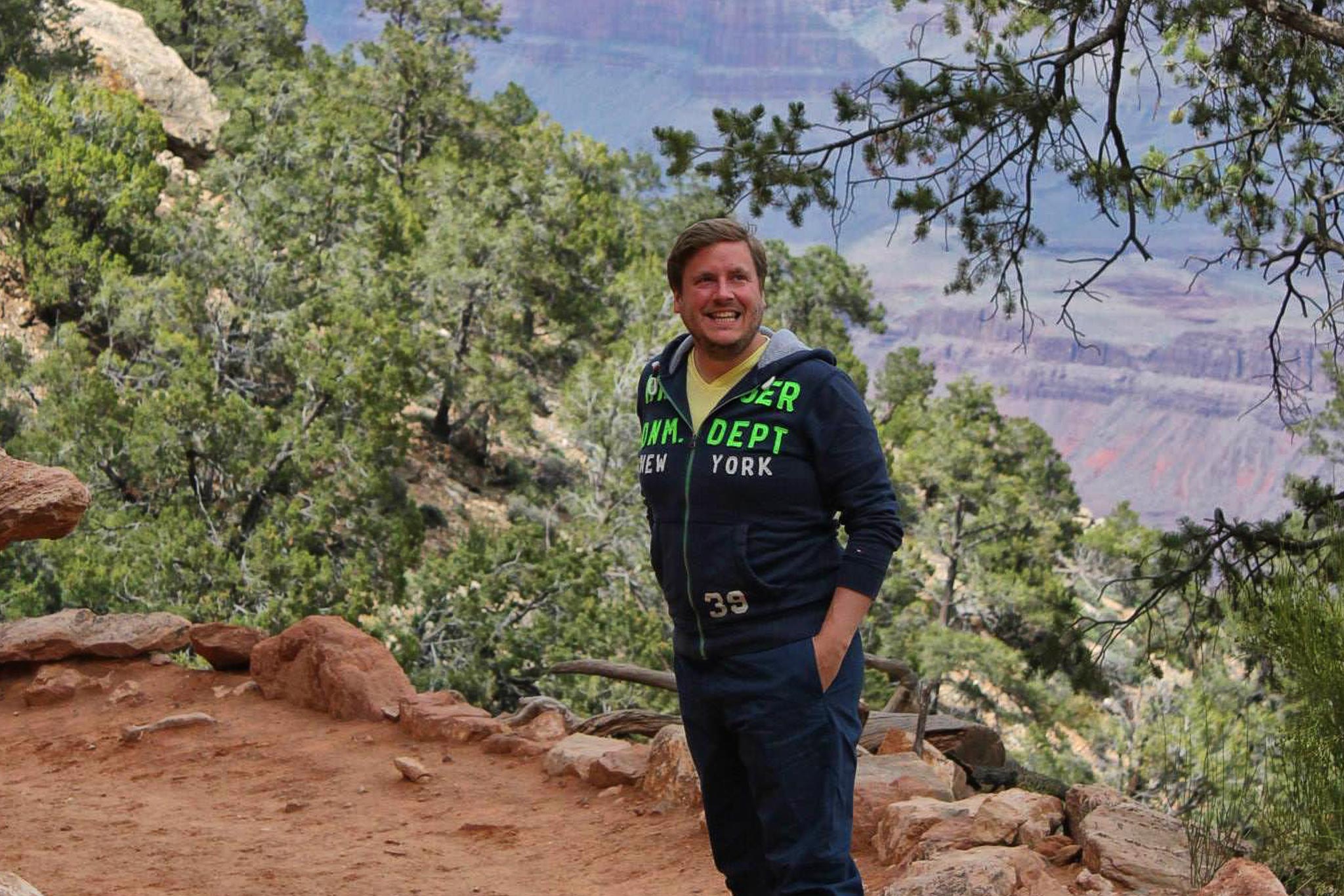 Sebastiaan Klijnen, oprichter van Hey!USA tijdens de Bright Angel Trail in de Grand Canyon